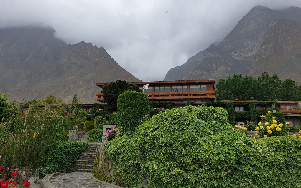 Experience the Best of Hunza & Gilgit Resorts This Season